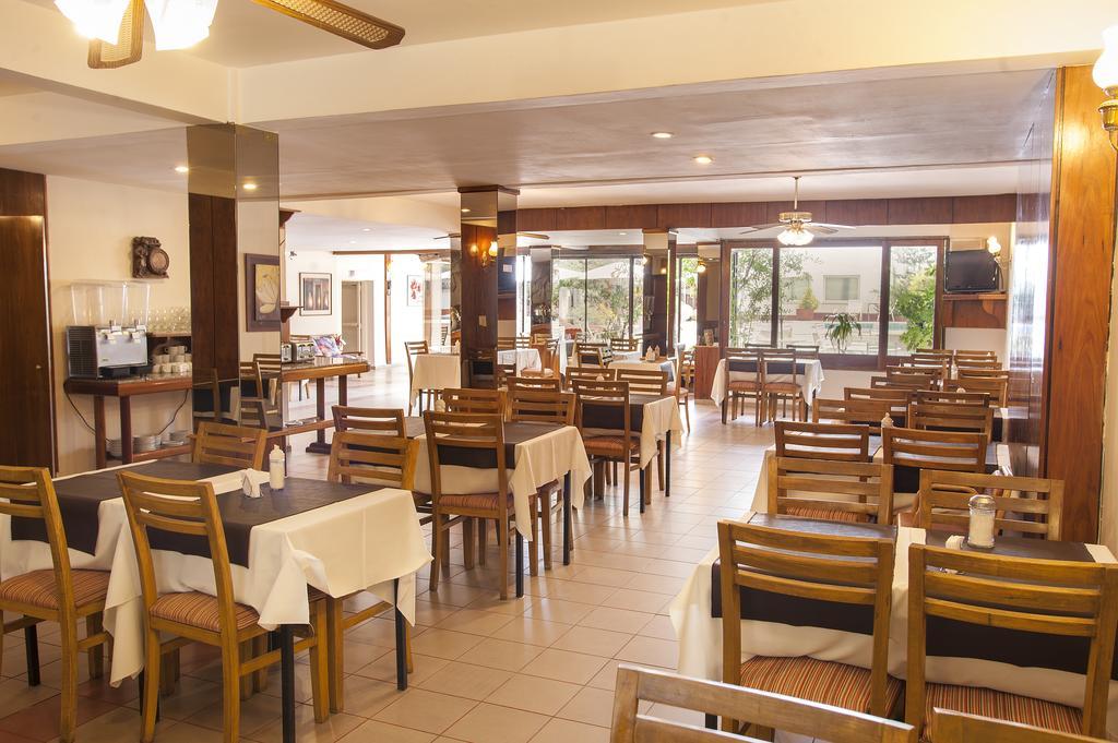 Hotel Carollo Mendoza Eksteriør billede