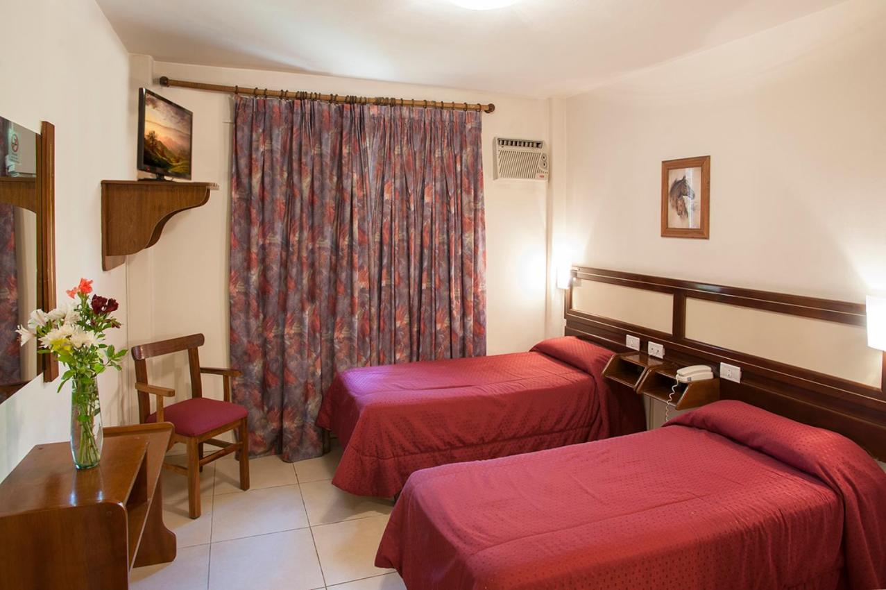 Hotel Carollo Mendoza Eksteriør billede